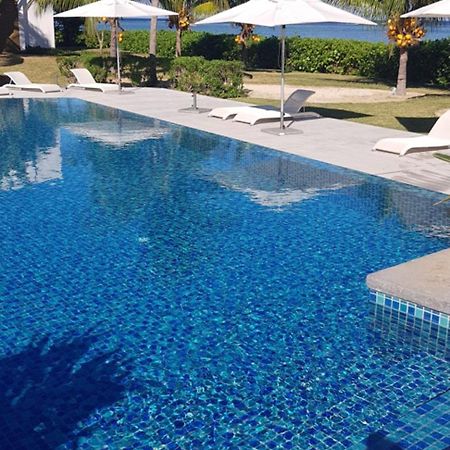 Cap Ouest Luxury Beachfront Flic-en-Flacq Exterior foto